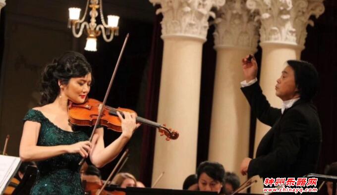 乌克兰国家爱乐厅为长沙交响乐团艺术家颁发杰出艺术家奖