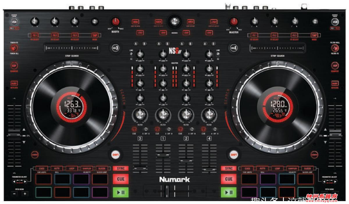 在电子音乐领域里，DJ一般是用什么设备打碟的？