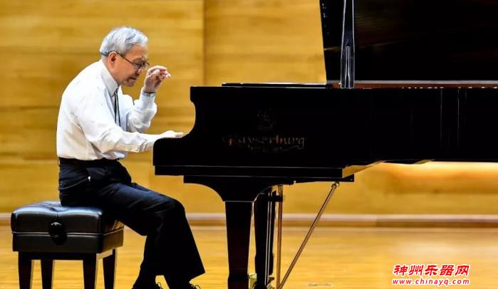 一群“另类”退休老人：钢琴，余生请多多指教