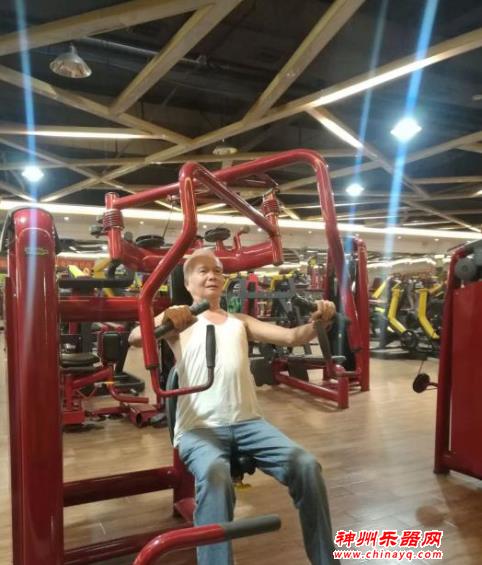 一群“另类”退休老人：钢琴，余生请多多指教