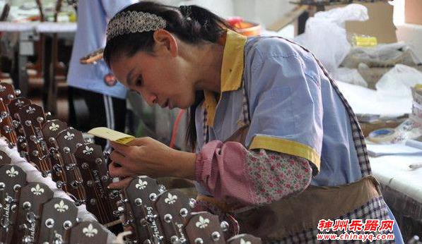 一把吉他的脱贫路