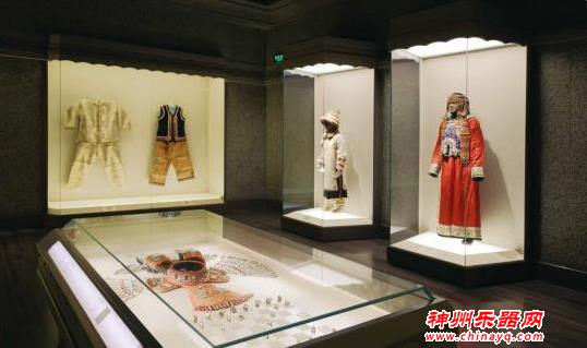 上博新展“花满申城”集中呈现中国少数民族工艺特色