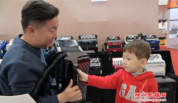 第四届厦门国际乐器展开幕！