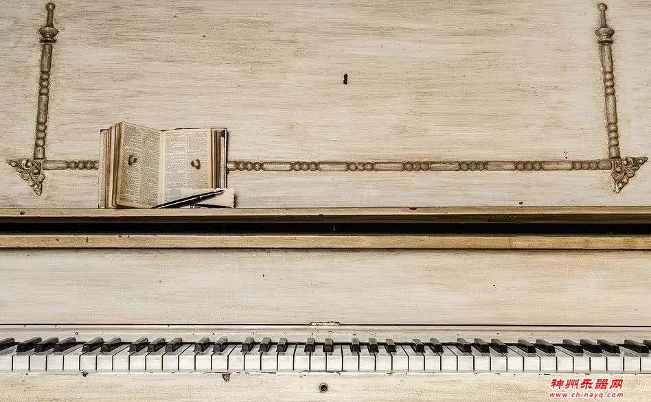 坚持学乐器若干年后，除了能考十级还有什么好处？