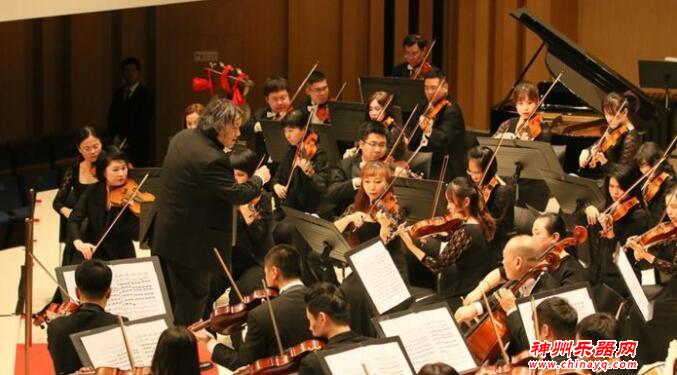 著名指挥家汤沐海执棒广西交响乐团亮相第五届中国西部交响乐周