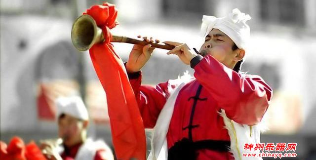 体型虽小，声却极大。——唢呐