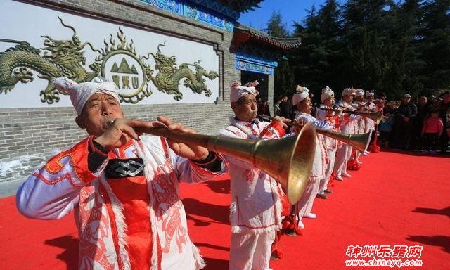 体型虽小，声却极大。——唢呐