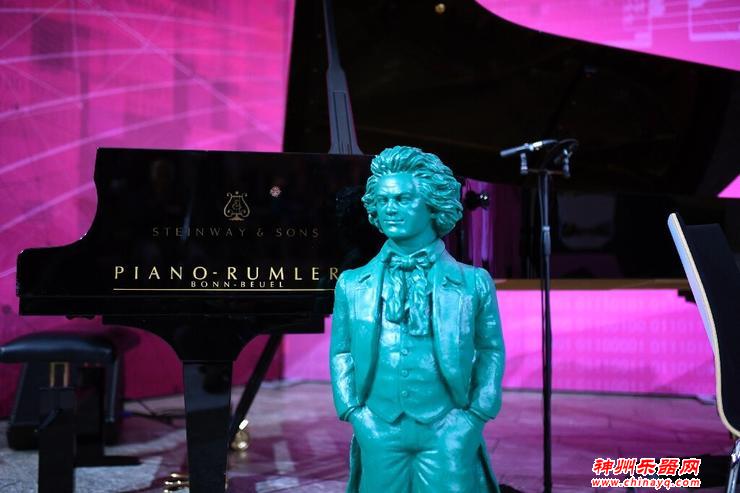 续写《第十交响曲》，AI 与贝多芬之间只差一个算法