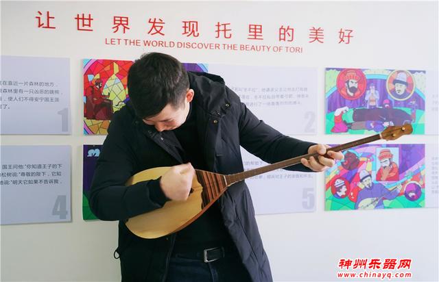 冬天来新疆，深入冬不拉之乡，感受非物质文化遗产的魅力