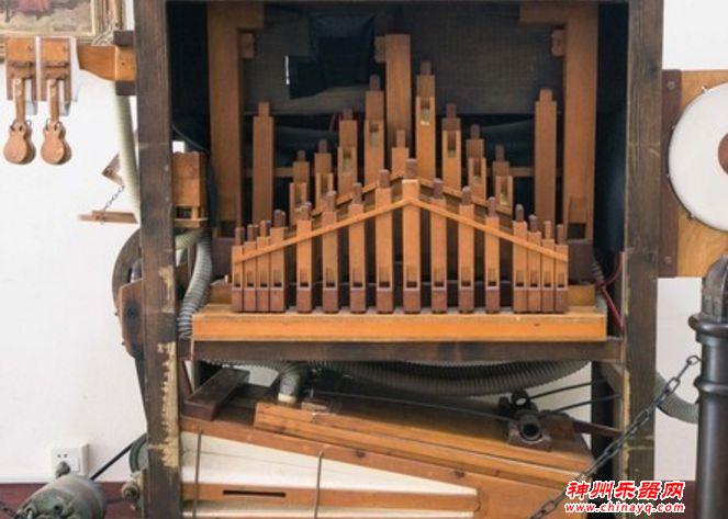 它是我国惟一的风琴博物馆，世界最大的风琴博物馆