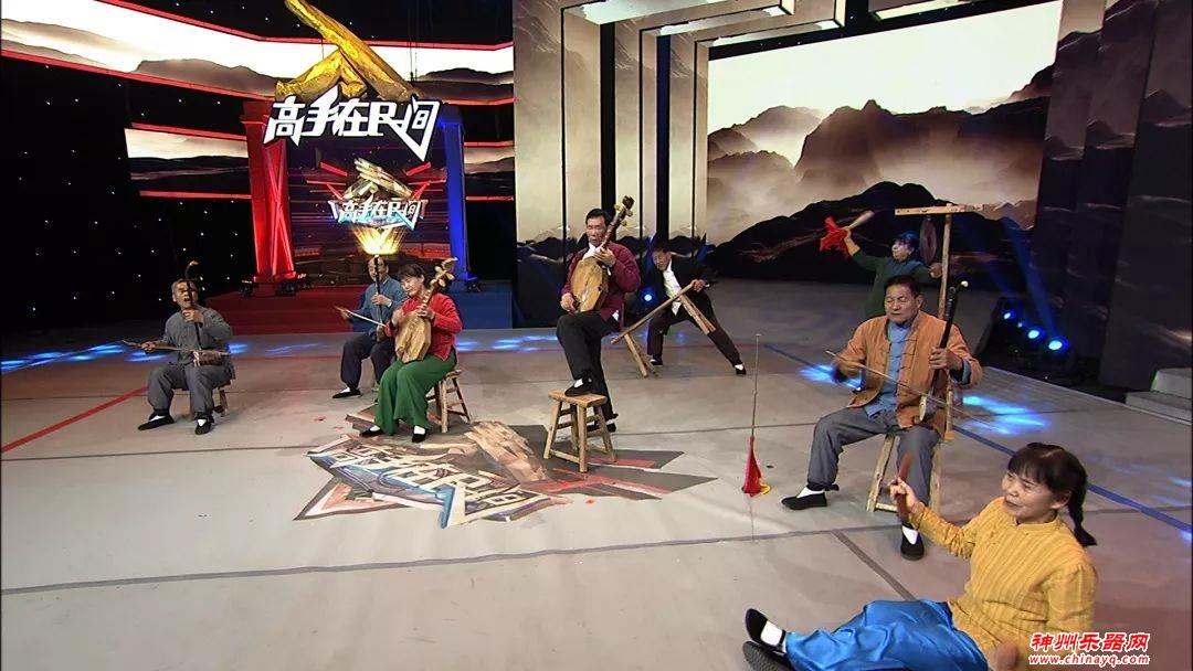 连木块，板凳都是乐器，他们用激情演奏了黄土高坡上“最早的摇滚”