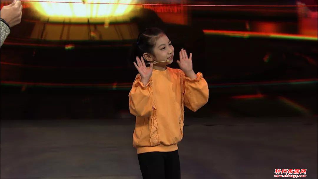 连木块，板凳都是乐器，他们用激情演奏了黄土高坡上“最早的摇滚”