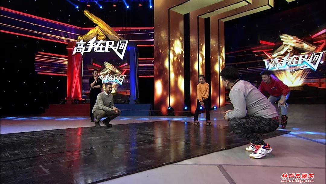 连木块，板凳都是乐器，他们用激情演奏了黄土高坡上“最早的摇滚”