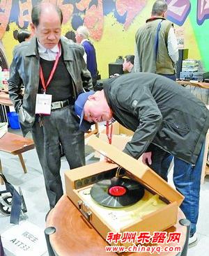 进口钢琴当奖品 二手乐器交易忙