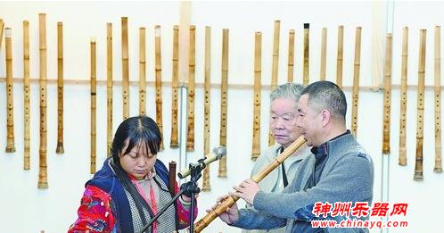 进口钢琴当奖品 二手乐器交易忙