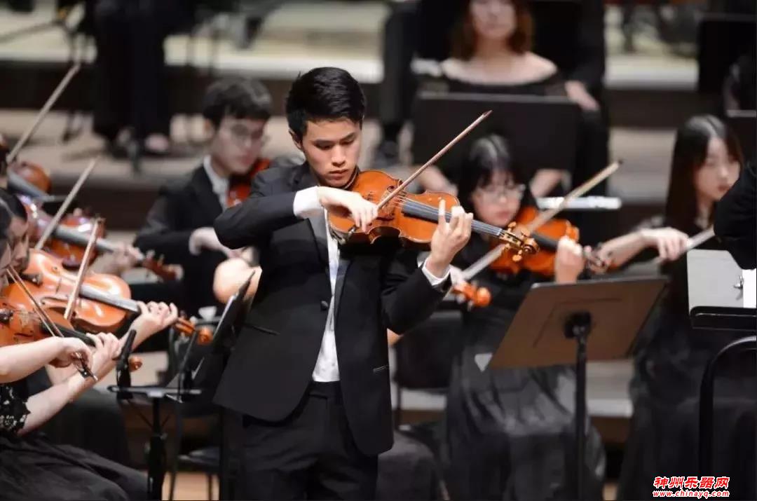 吕思清携年轻小提琴家同台演奏 助推古典音乐未来之星