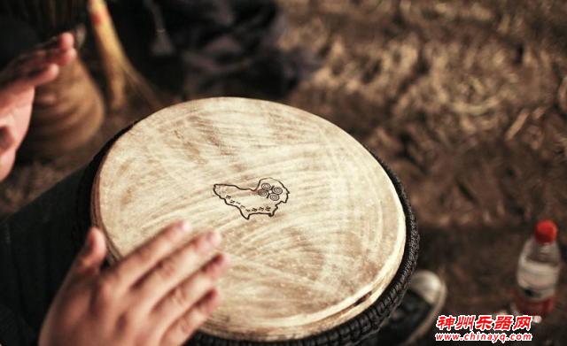 12星座专属“古典乐器”，处女座敏感凤首箜篌，水瓶座创意月琴