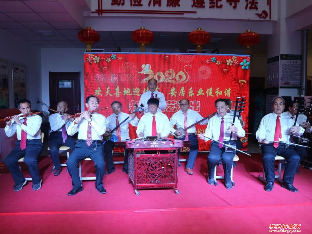 草根文艺队成基层文艺主力军