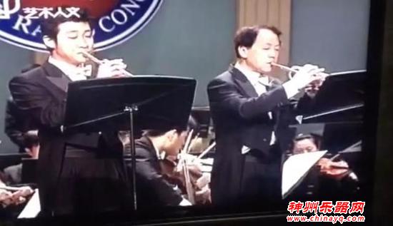 这位小号演奏家 用音乐为自闭症孩子打开心门