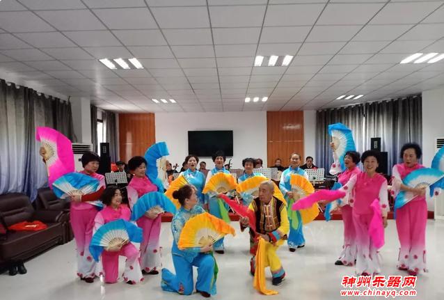 传播正能量 传承“戏”文化——水西花灯文琴传承社将党的政策唱进百姓家