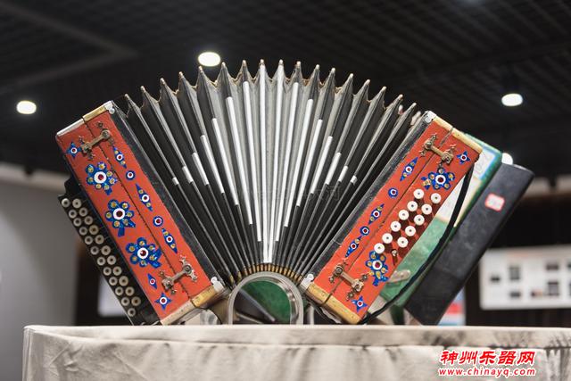 新疆有一座低调的手风琴之城，博物馆收藏一千多架手风琴