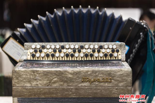 新疆有一座低调的手风琴之城，博物馆收藏一千多架手风琴