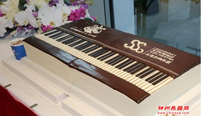 施坦威钢琴联手上海交响乐团发布上交140周年限量版钢琴