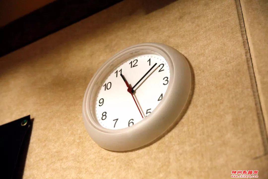 加入这支乐队“得有病”，患罕见病的年轻人用音乐做解药