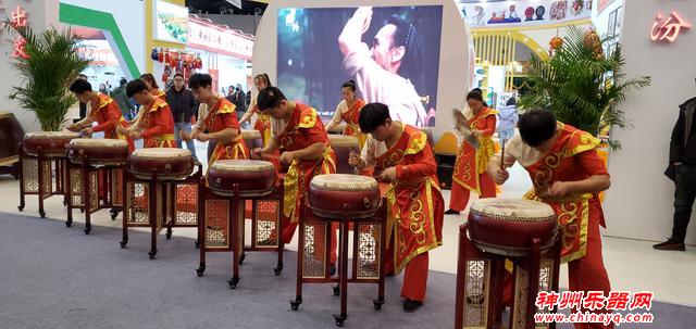 看唐尧锣鼓 赏金砂紫陶