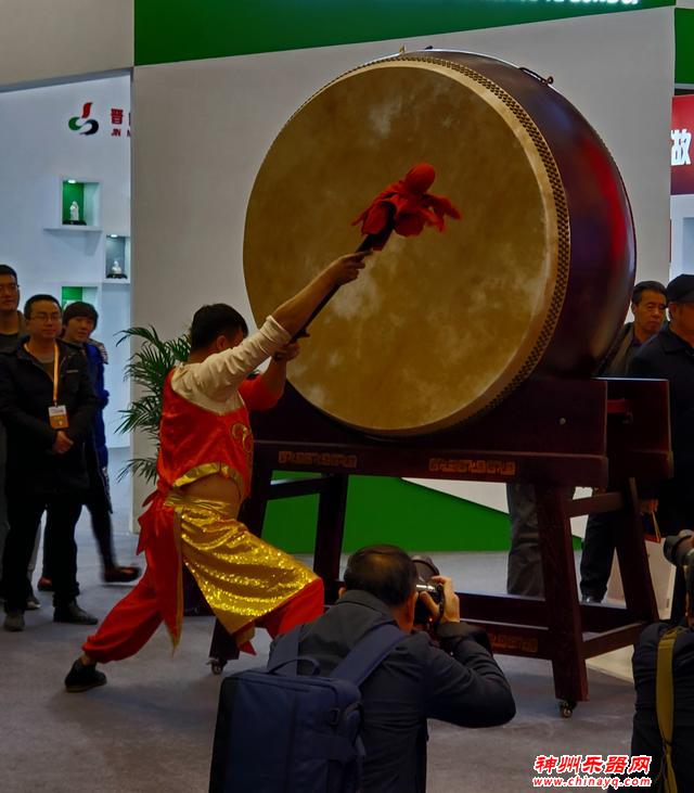 看唐尧锣鼓 赏金砂紫陶