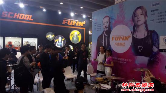 广州国际乐器展第三天 电声吉他打击乐展馆震撼之旅