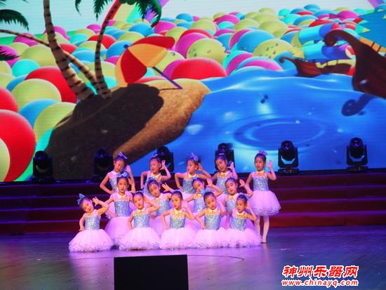 《我和我的祖国》第22届“未来之星”音乐歌舞晚会献礼70周年