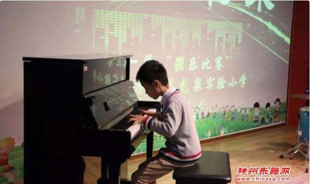 22名选手用器乐“奏响未来”