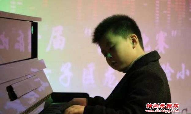 22名选手用器乐“奏响未来”