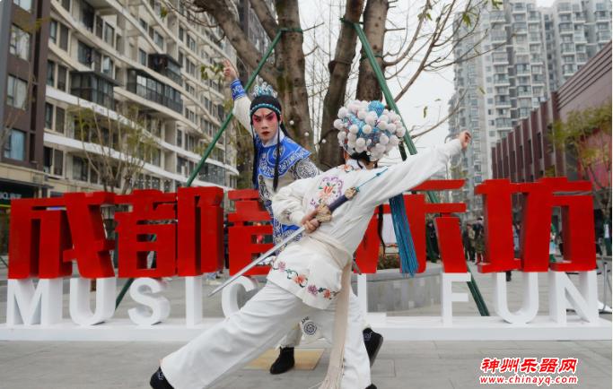 川剧《盗冠袍》成都音乐坊“快闪”