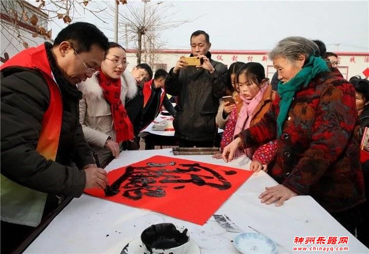 莱芜文艺志愿服务见闻