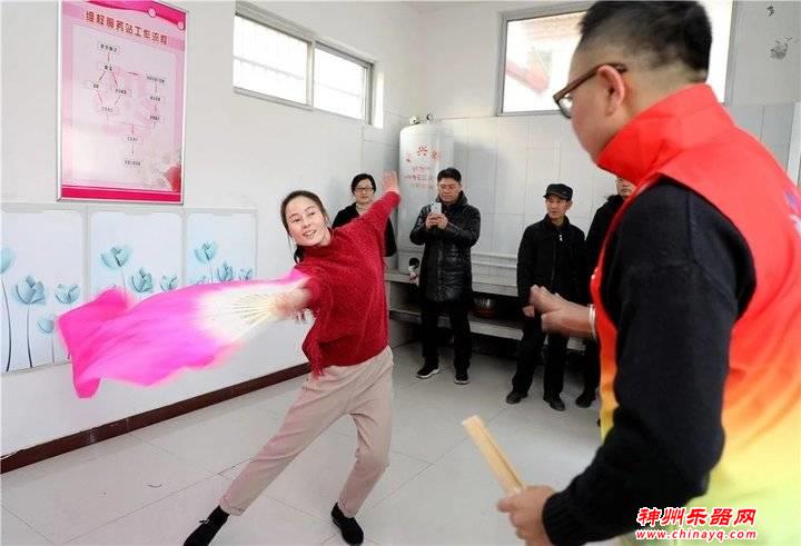 莱芜文艺志愿服务见闻