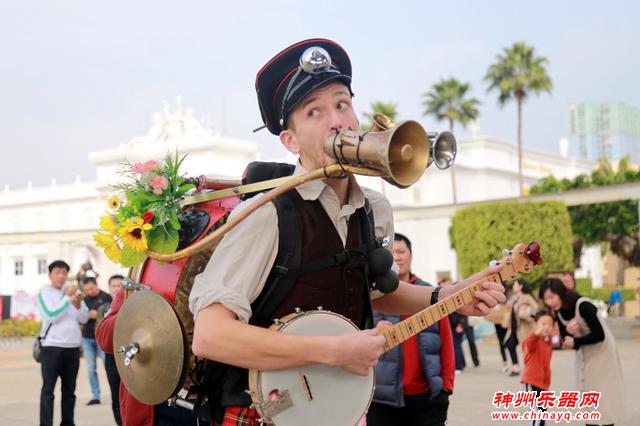 第二届国际街头艺术节开启世界奇妙旅