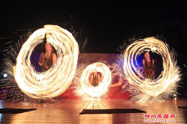 第二届国际街头艺术节开启世界奇妙旅