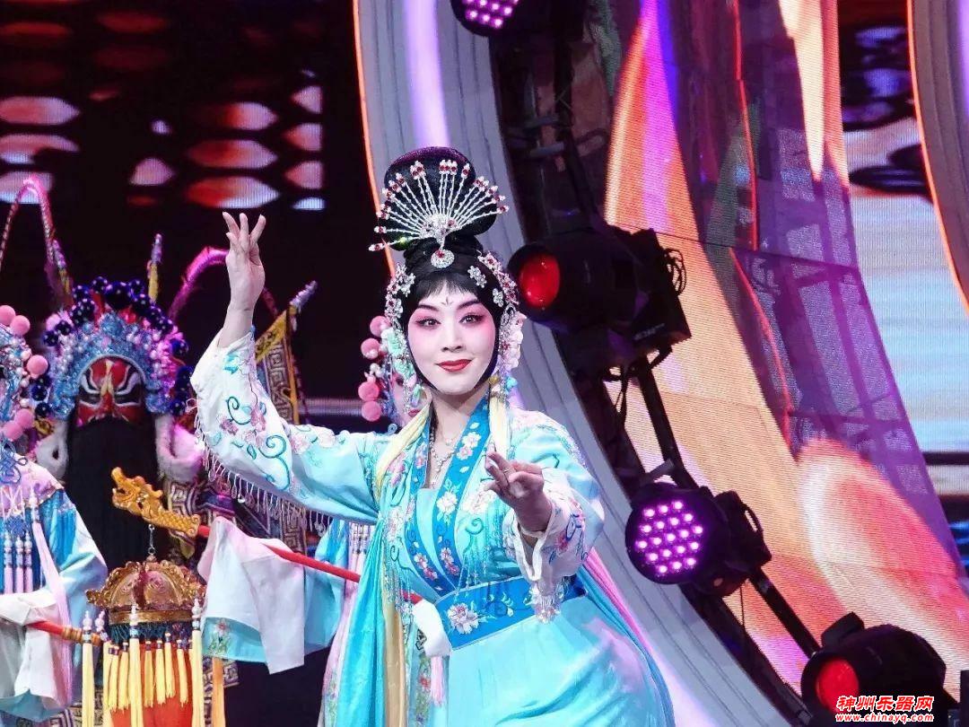 贵州京剧院《时代梨园》亮相贵州广播电视台首届网络春晚