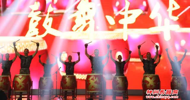 特种兵的新年晚会“嗨翻”全场