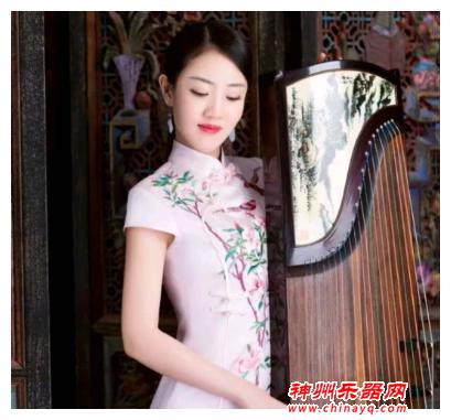 透露自己应邀参演浙江嘉兴海盐电视台的春节联欢晚会。