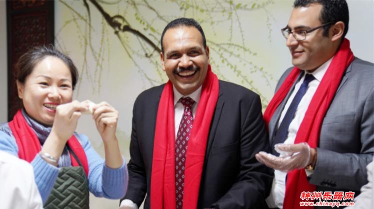 埃及青年学生：在参与中体验中国春节文化