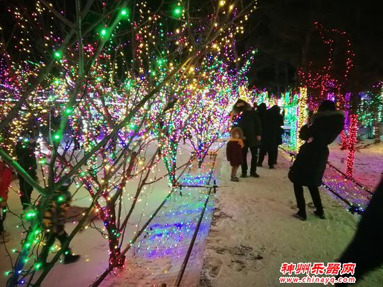 赏灯玩雪嗨翻天！第七届延吉国际冰雪旅游节开幕