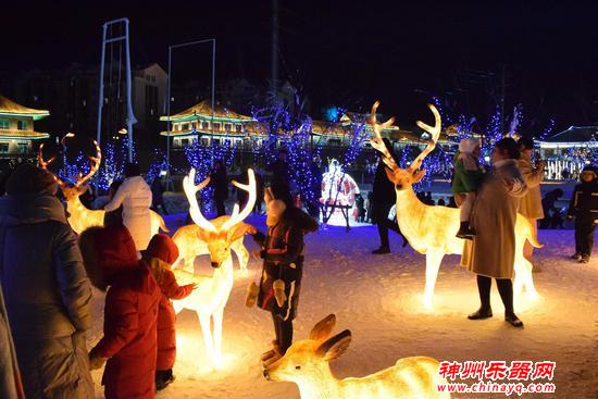 赏灯玩雪嗨翻天！第七届延吉国际冰雪旅游节开幕