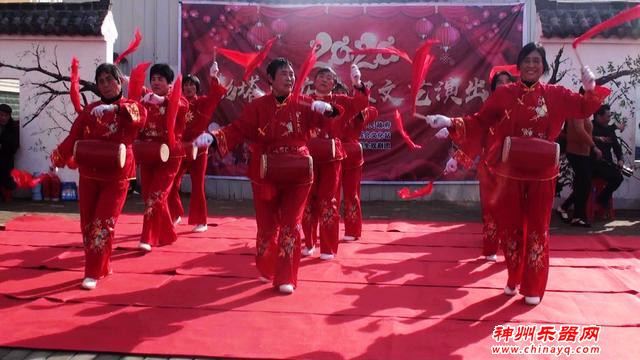 乡村文艺演出庆新年