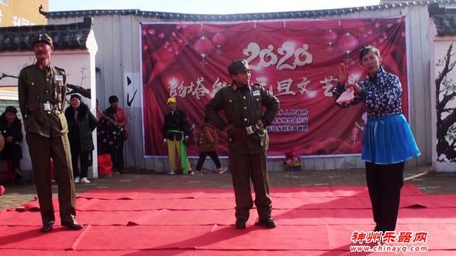 乡村文艺演出庆新年