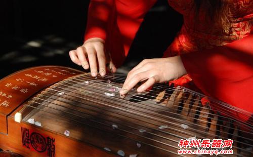 跟随红楼梦中的八种乐器，找寻红楼梦中和音乐有关的故事