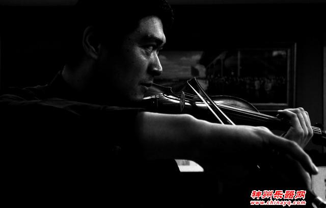 碳纤维让小提琴不再是“木工制品”，加入智能乐器大军