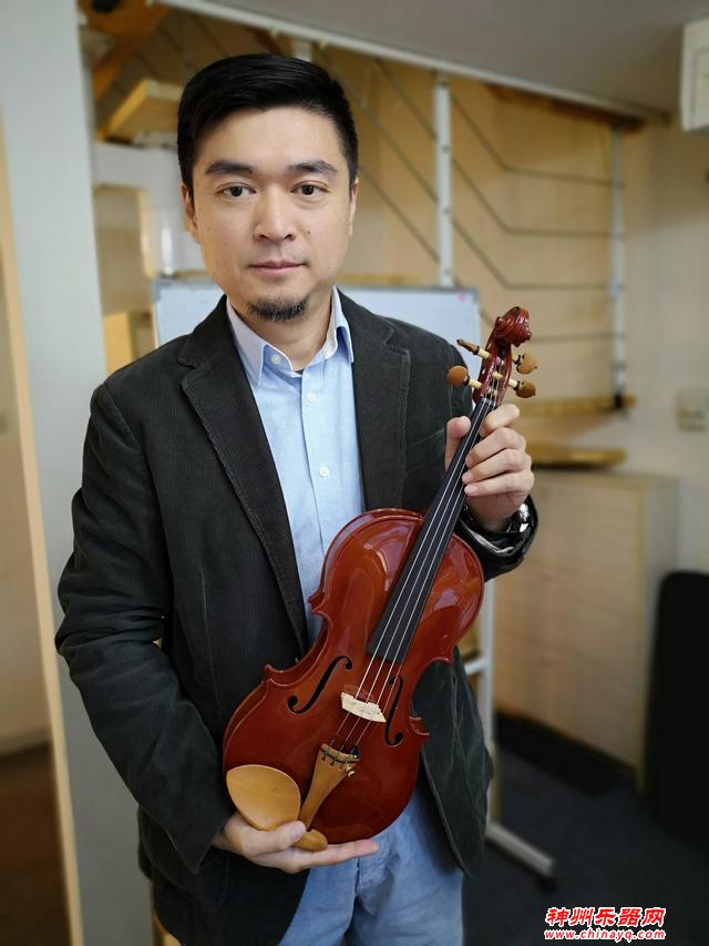 碳纤维让小提琴不再是“木工制品”，加入智能乐器大军